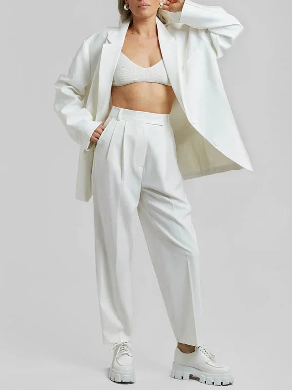 Sofía | Blazer oversize de líneas limpias en blanco